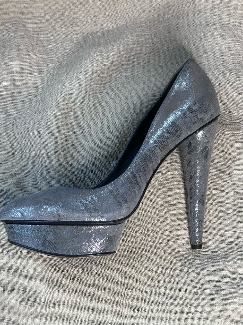 Elizabeth and James Mason Pewter Metallic Silver Platform Heels Size 10